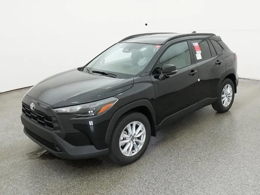 2026 Toyota Corolla Cross LE photo 1