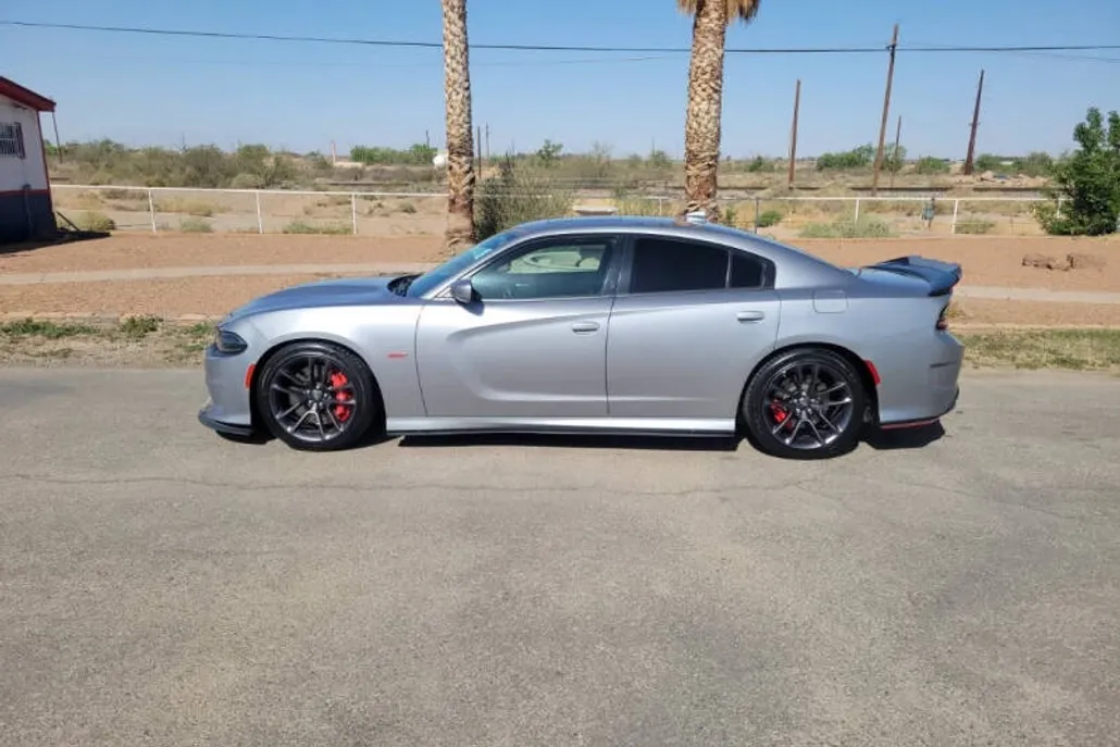 2018 Dodge Charger R/T Scat Pack photo 1