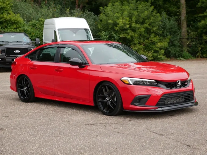 2024 Honda Civic Si photo 1