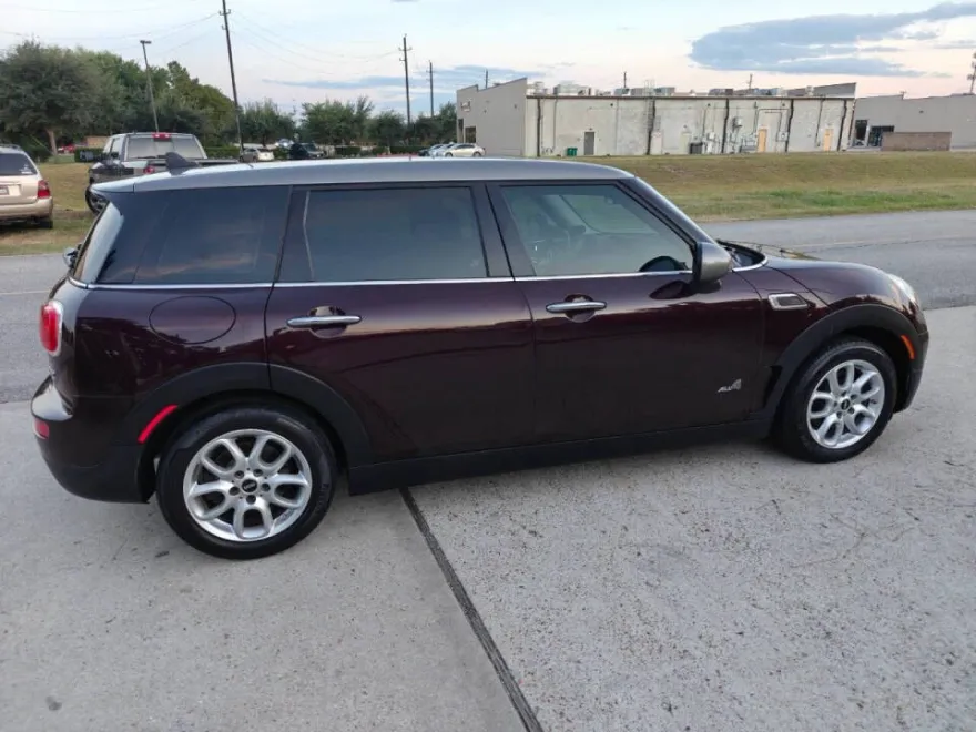 2017 Mini Clubman Base ALL4 photo 1