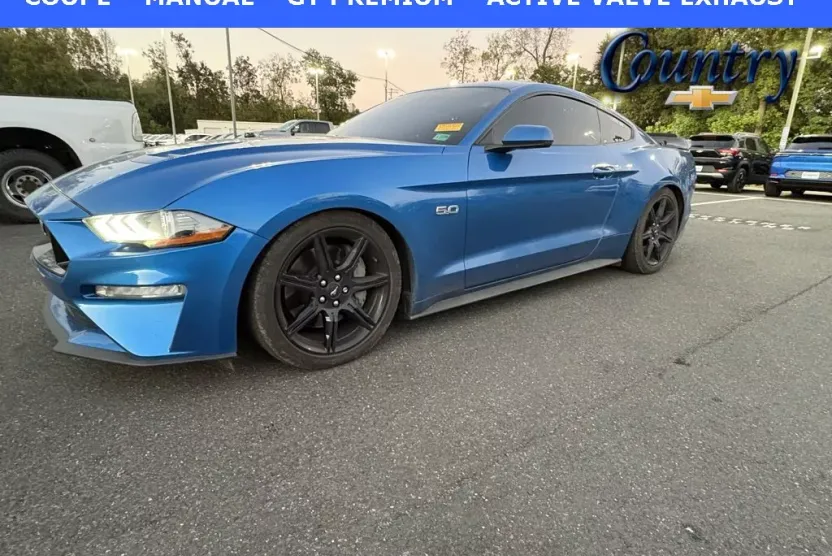 2021 Ford Mustang GT photo 1