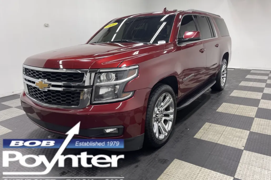 2020 Chevrolet Suburban LT photo 1