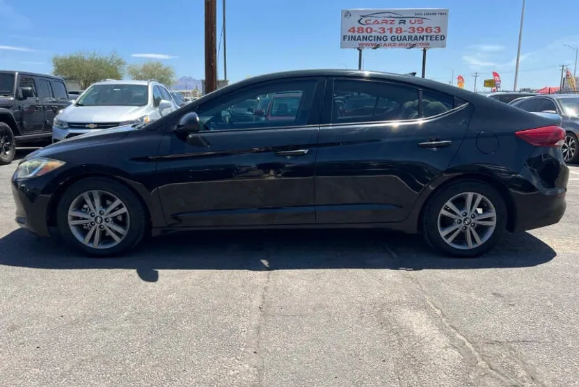 2017 Hyundai Elantra Value Edition photo 1