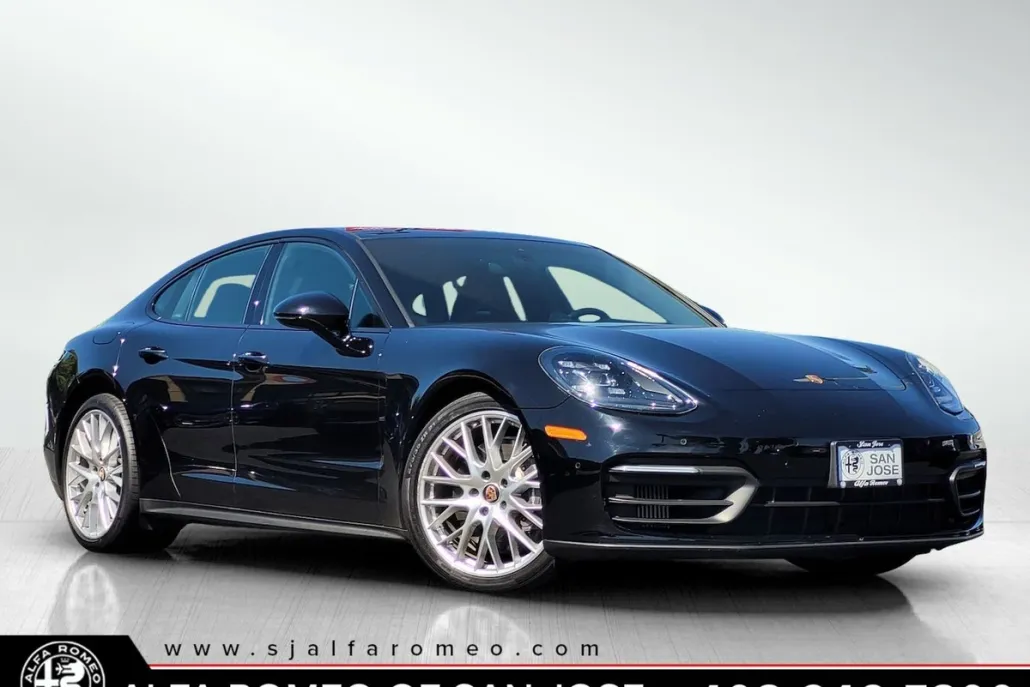 2021 Porsche Panamera 4 photo 1
