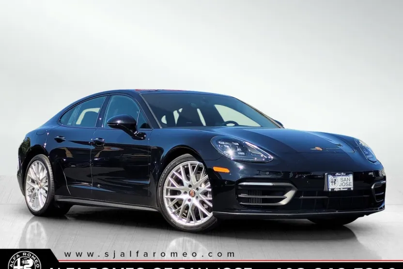 2021 Porsche Panamera 4 photo 1
