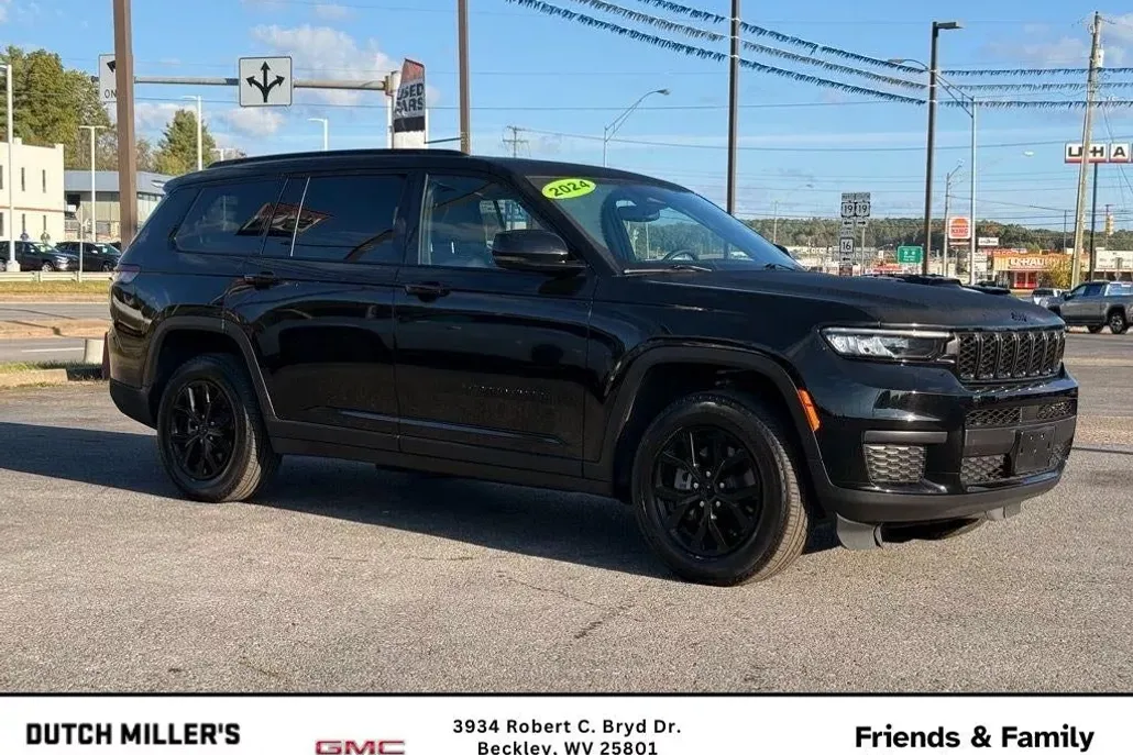 2024 Jeep Grand Cherokee Altitude photo 1