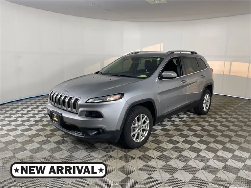 2015 Jeep Cherokee Latitude photo 1