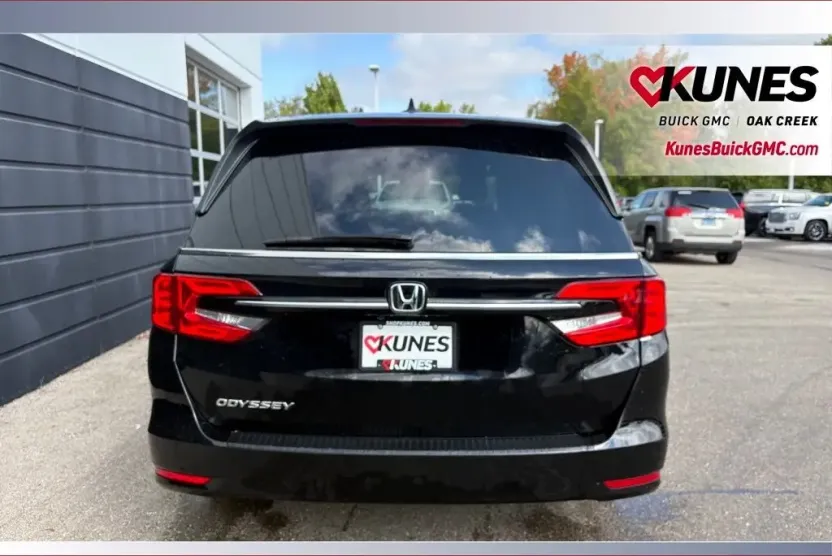 2024 Honda Odyssey EX-L photo 1