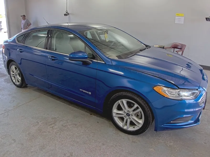 2018 Ford Fusion Hybrid S photo 1