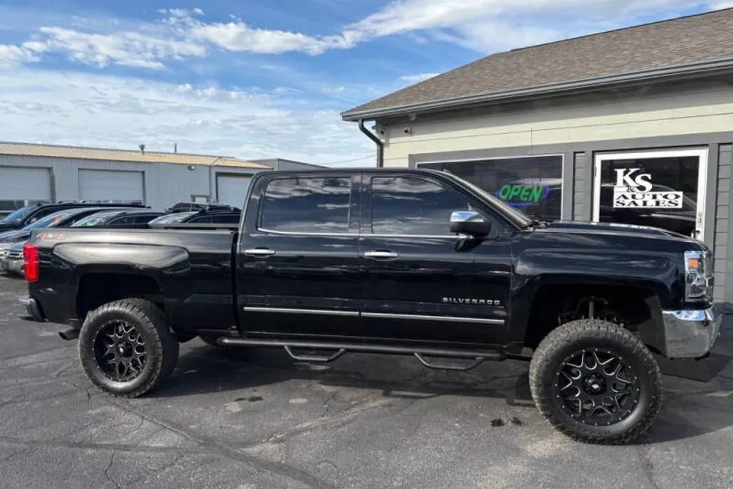 2018 Chevrolet Silverado 1500 LTZ photo 1