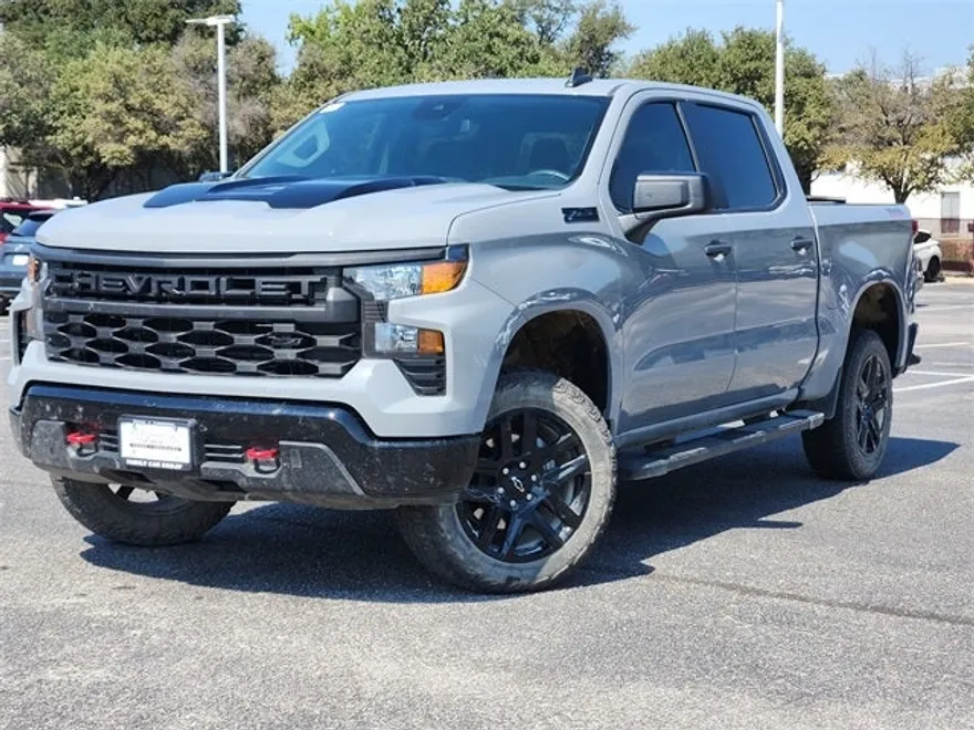 2024 Chevrolet Silverado 1500 Custom Trail Boss photo 1