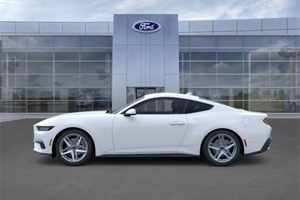 2025 Ford Mustang EcoBoost photo 1