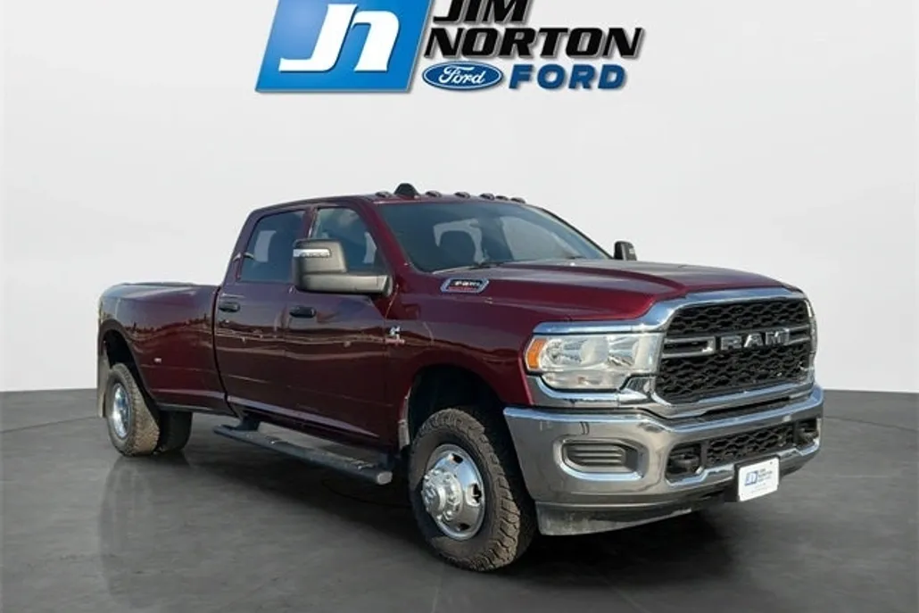 2024 Ram 3500 Tradesman photo 1