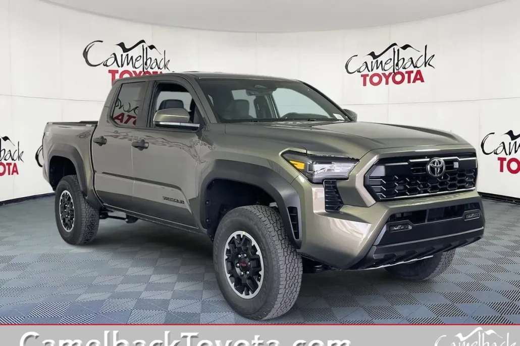 2025 Toyota Tacoma TRD photo 1