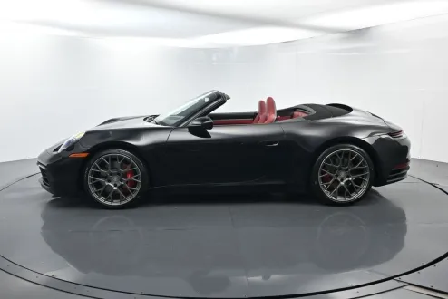 2024 Porsche 911 S photo 2