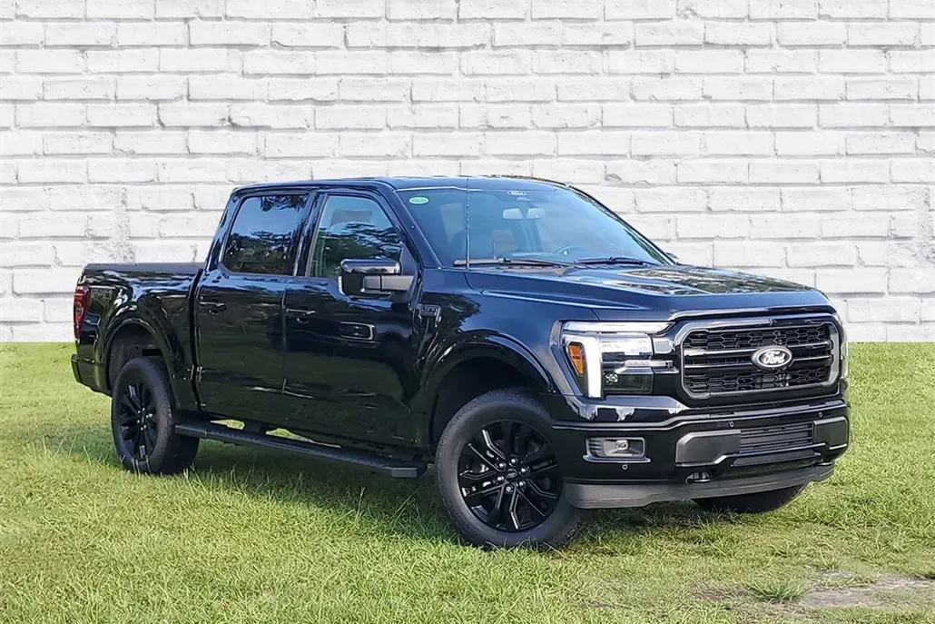 2025 Ford F-150 Lariat photo 1