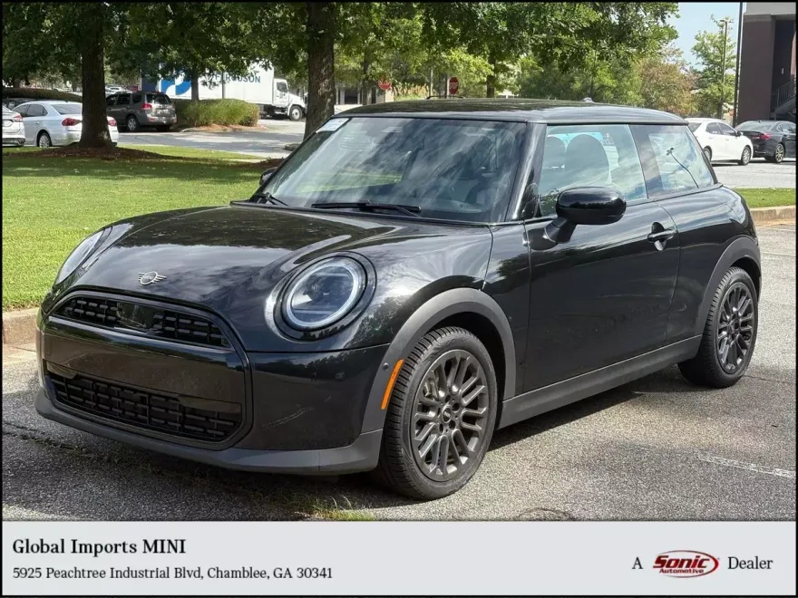 2025 Mini Cooper 2 Door Hardtop Signature photo 1