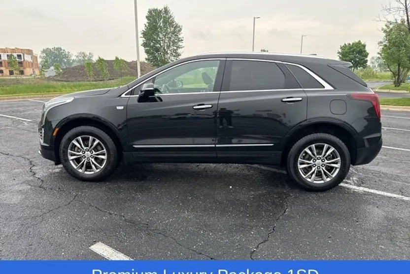 2022 Cadillac XT5 Premium Luxury photo 1