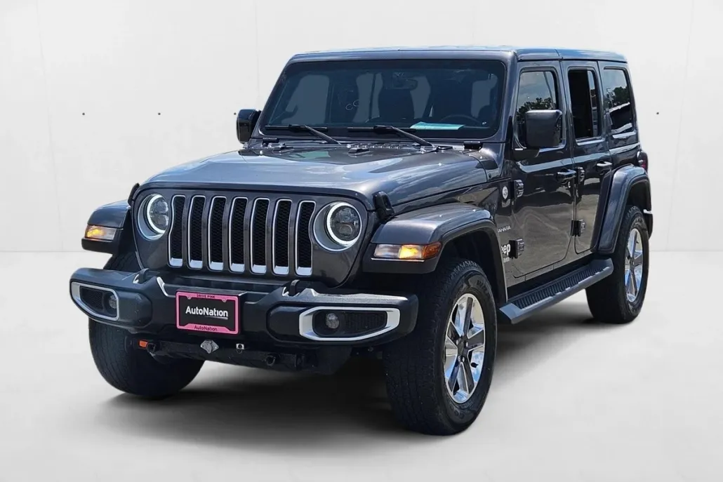2021 Jeep Wrangler Unlimited Sahara photo 1