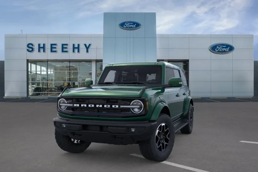 2025 Ford Bronco Outer Banks photo 1
