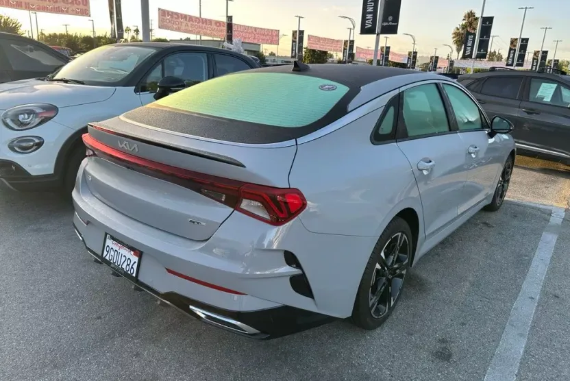2023 Kia K5 GT-Line photo 1