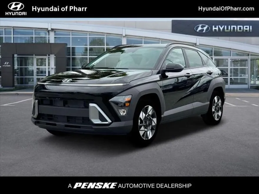2025 Hyundai Kona SEL photo 1