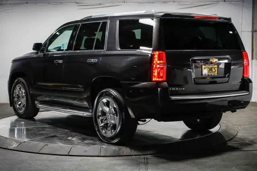 2015 Chevrolet Tahoe LTZ photo 1