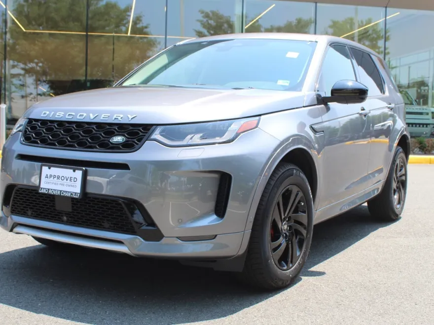 2024 Land Rover Discovery Sport S photo 1
