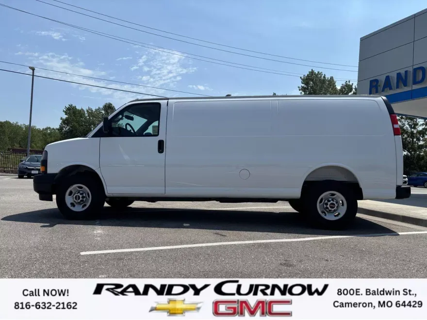 2025 Gmc Savana Cargo 2500 photo 1