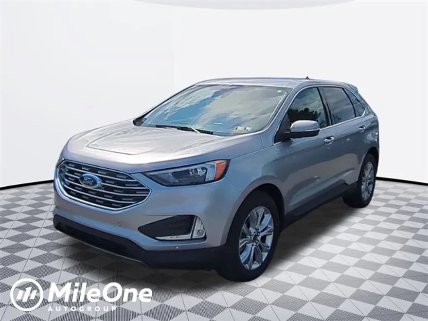 2022 Ford Edge Titanium photo 1