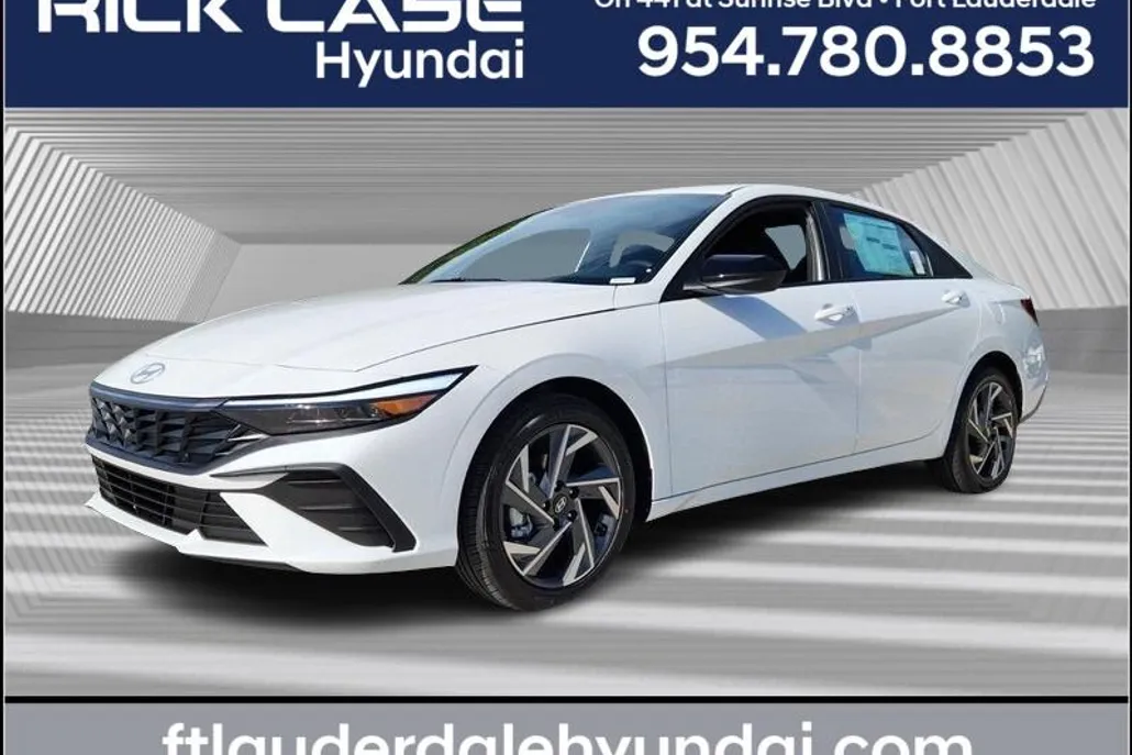 2025 Hyundai Elantra SEL Sport photo 1