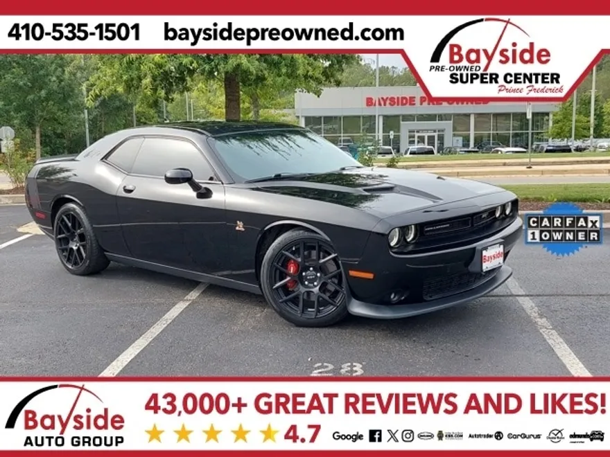 2015 Dodge Challenger R/T Scat Pack photo 1