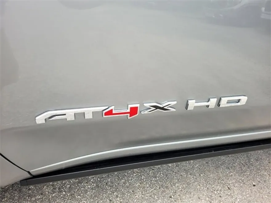 2025 Gmc Sierra 2500 HD AT4X photo 1