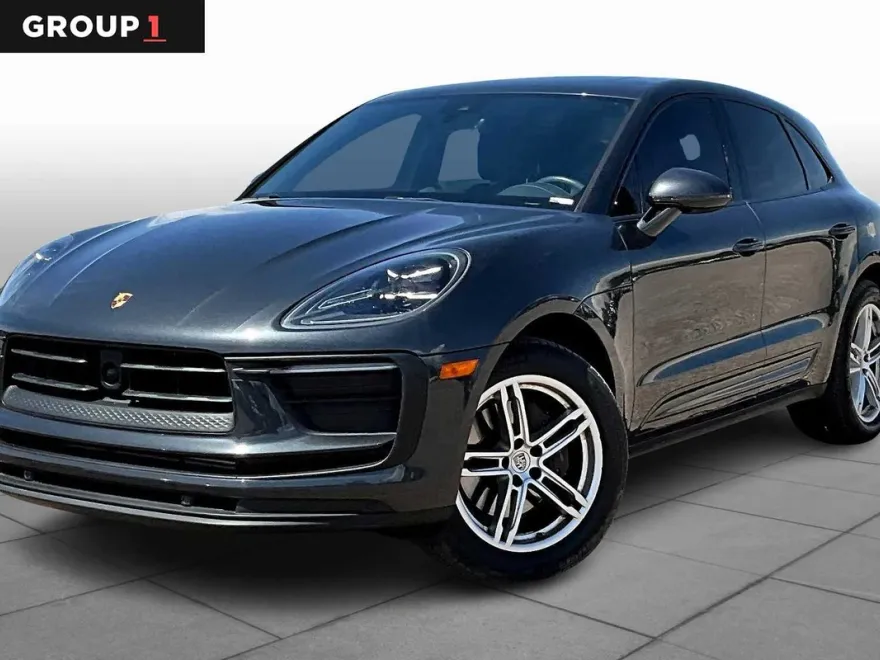 2022 Porsche Macan photo 1