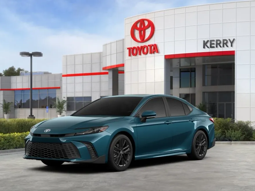 2026 Toyota Camry SE photo 1