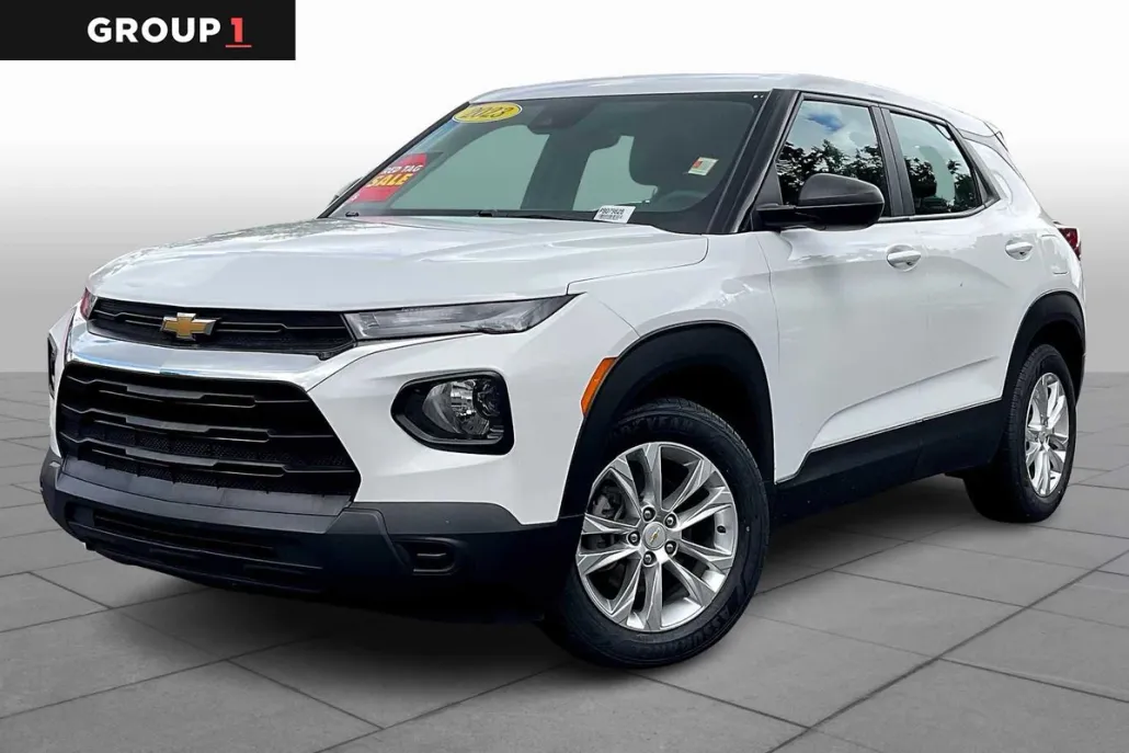 2023 Chevrolet Trailblazer LS photo 1