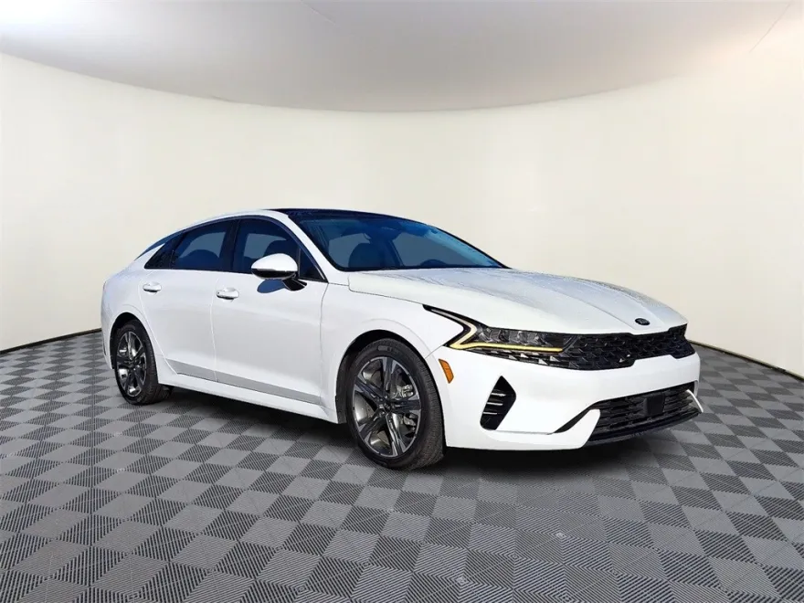 2021 Kia K5 EX photo 1