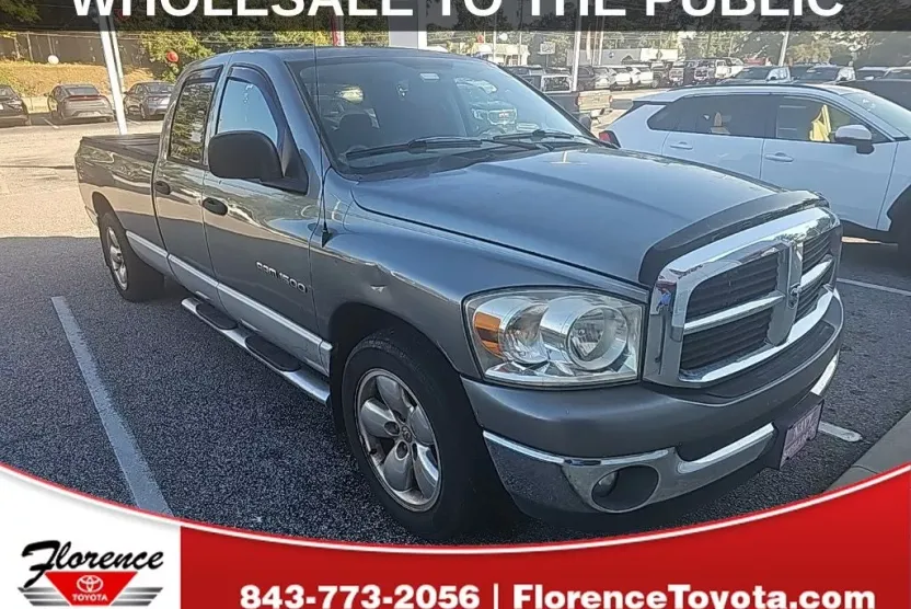 2007 Dodge Ram SLT photo 1