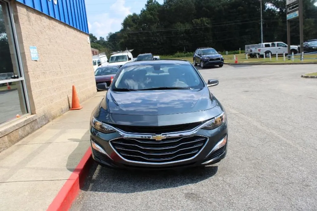 2020 Chevrolet Malibu photo 1