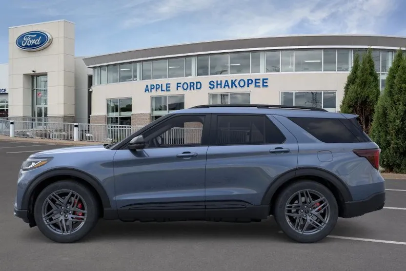 2025 Ford Explorer ST photo 1