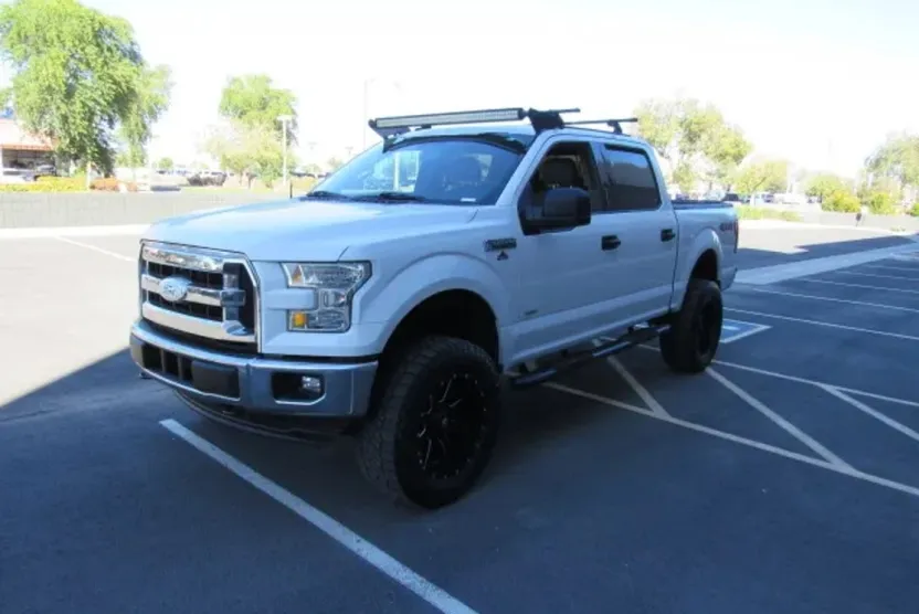 2017 Ford F-150 photo 1