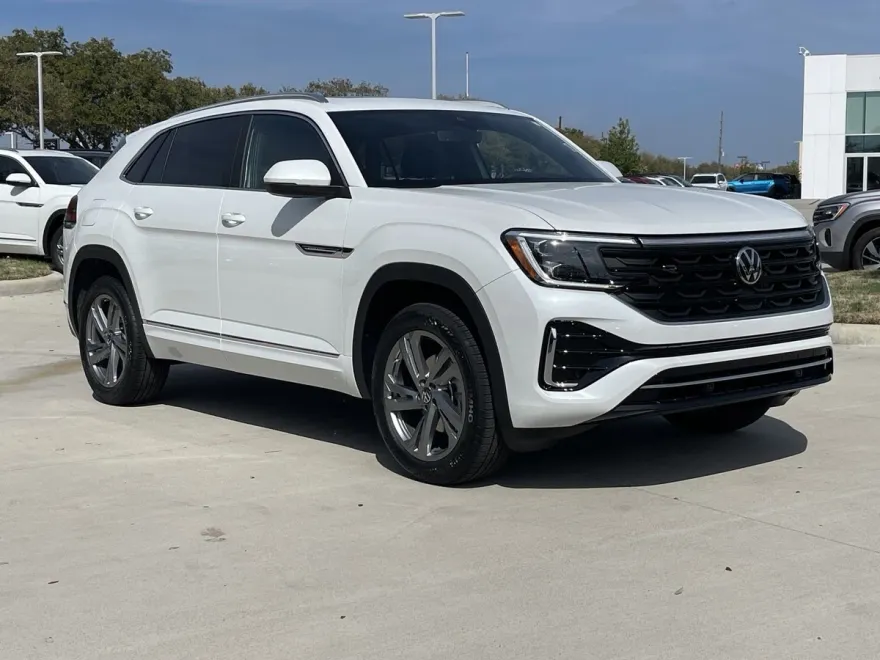 2024 Volkswagen Atlas Cross Sport SEL R-Line photo 1