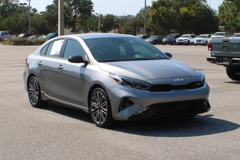 2024 Kia Forte GT photo 1