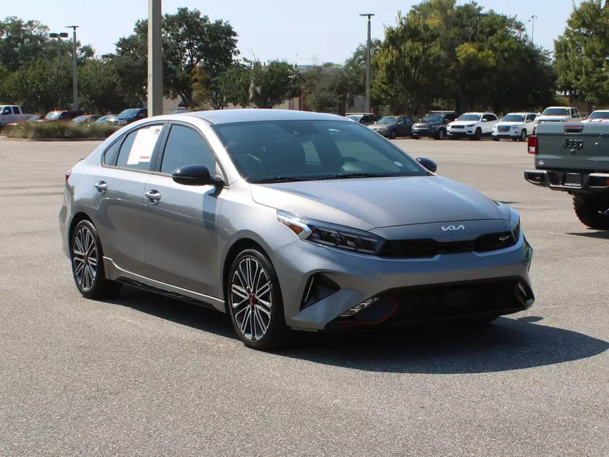 2024 Kia Forte GT photo 1