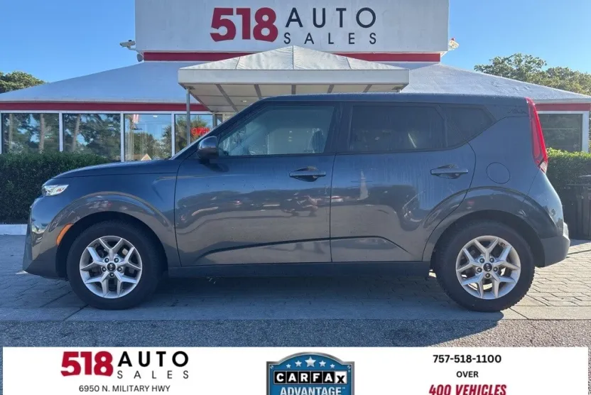2020 Kia Soul S photo 1
