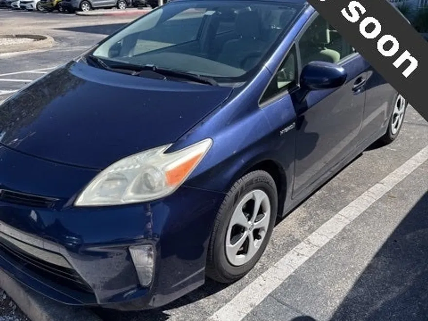 2013 Toyota Prius Two photo 1