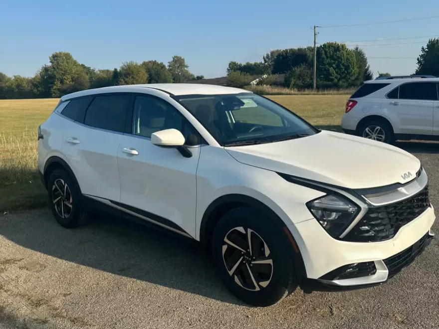 2023 Kia Sportage Hybrid LX photo 1