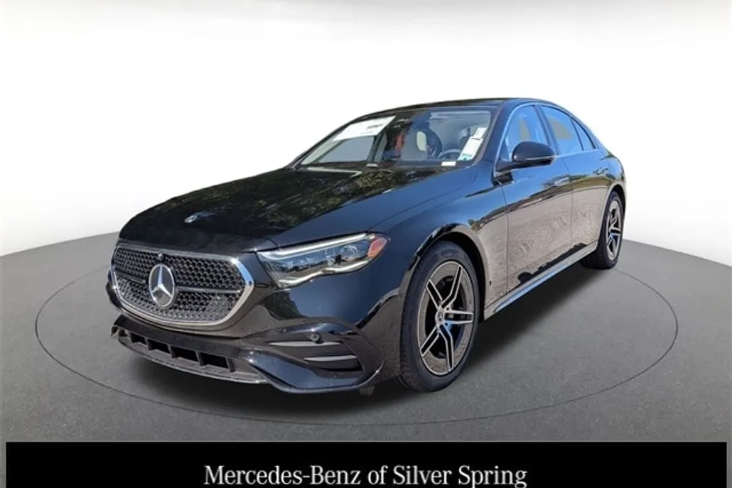 2026 Mercedes Benz E 4MATIC Sedan photo 1