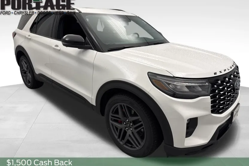 2025 Ford Explorer ST photo 1