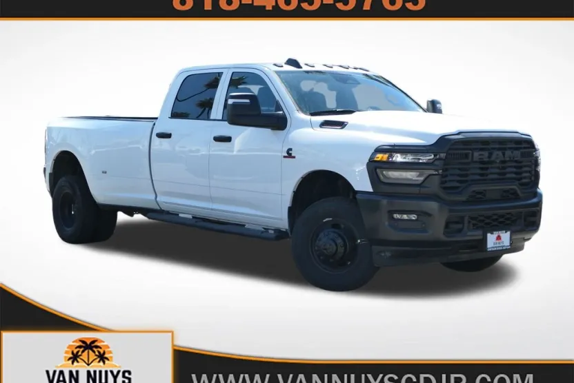 2025 Ram 3500 Tradesman photo 1